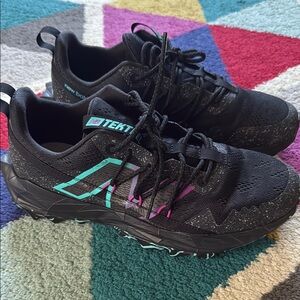 New Balance Women's Dynasoft Tektrel V1 Trail Running Shoes